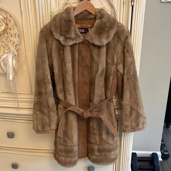 London Leathers by Lilli Ann Brown Faux Fur Coat - Picture 1 of 9